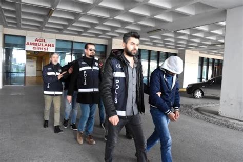 F­E­T­Ö­ ­ş­ü­p­h­e­l­i­l­e­r­i­n­i­ ­Y­u­n­a­n­i­s­t­a­n­­a­ ­V­I­P­ ­k­a­ç­ı­r­m­a­y­a­ ­5­ ­t­u­t­u­k­l­a­m­a­ ­-­ ­S­o­n­ ­D­a­k­i­k­a­ ­H­a­b­e­r­l­e­r­